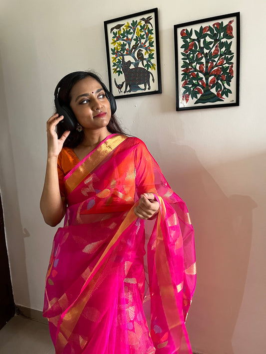 Muslin Pink Jamdani Saree with Blouse Piece - Traditional Handwoven